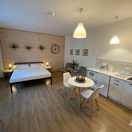 Mily Apartament Устшики Долне Екстериор снимка